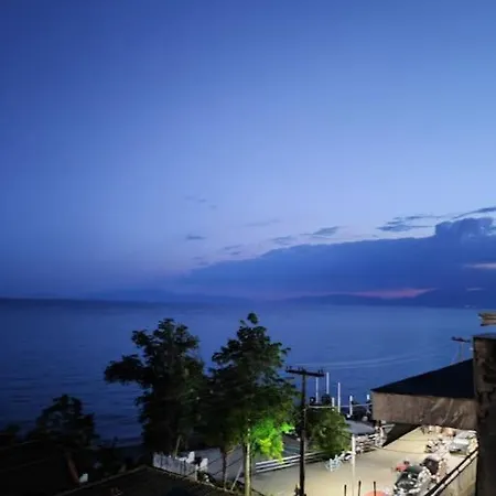 Nea Kallikrateia Appt To Enjoy Exterior photo